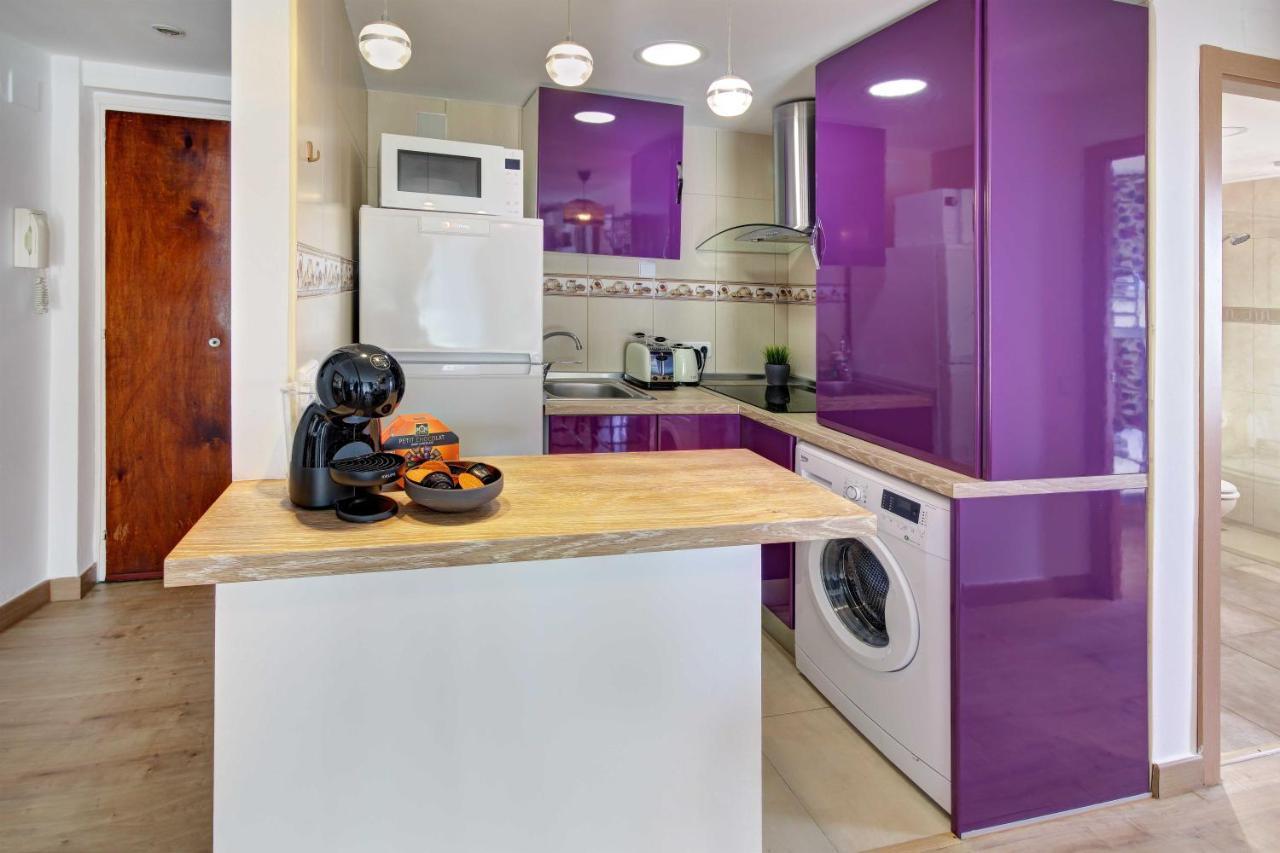 Apartament Pau Casals, 2 Min Walk From The Sea & Sea View Lloret de Mar Exterior photo